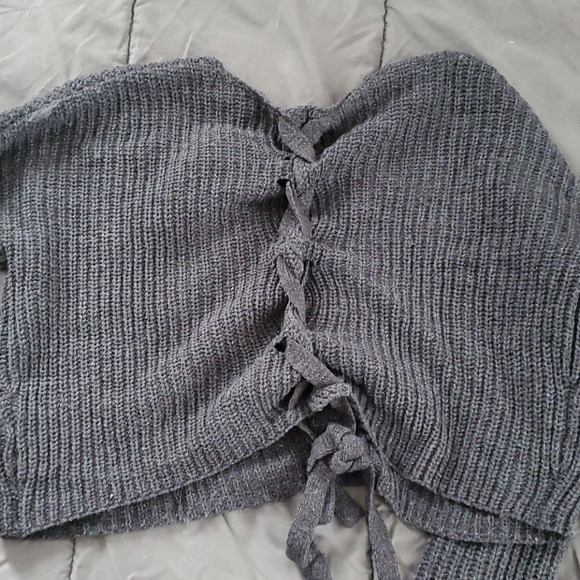 Sweater - Picture 2 of 2